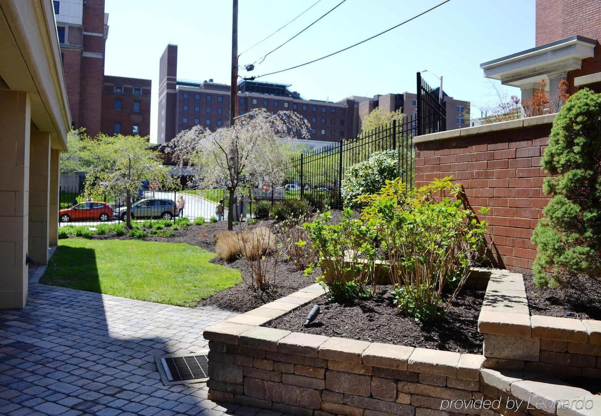 Courtyard Pittsburgh Shadyside Hotel Buitenkant foto
