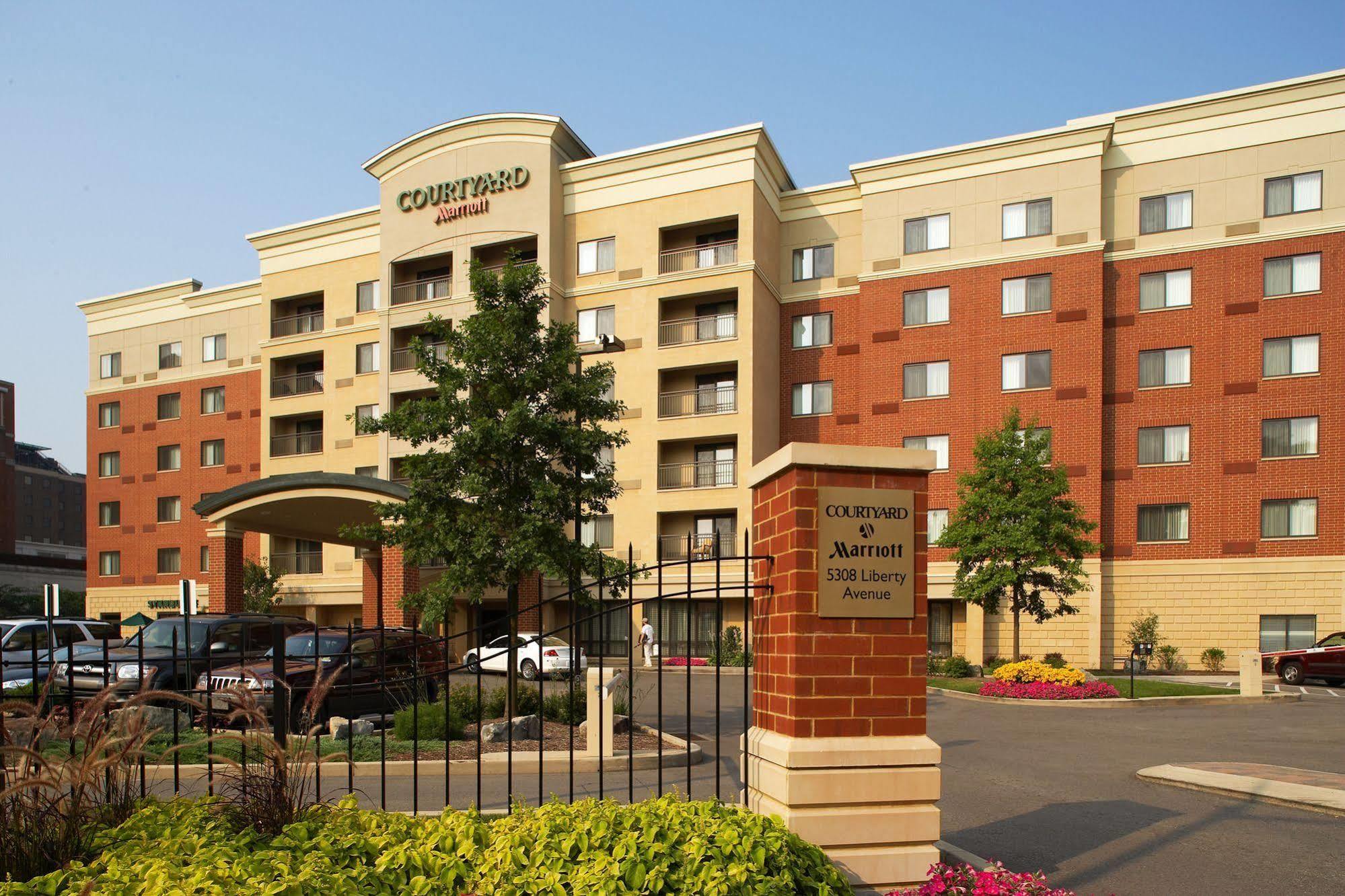Courtyard Pittsburgh Shadyside Hotel Buitenkant foto