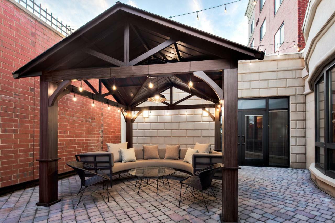 Courtyard Pittsburgh Shadyside Hotel Buitenkant foto